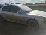 Hyundai Sonata 2002 года за 1 500 000 тг. в Уральск – фото 3