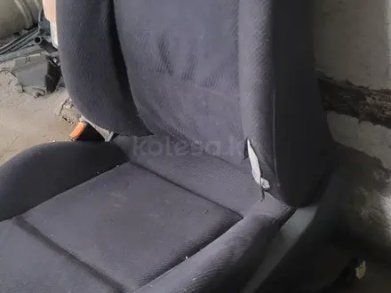 Сиденья на Audi 80 за 15 000 тг. в Алматы – фото 6