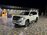 Toyota Land Cruiser 2017 года за 33 045 278 тг. в Тараз