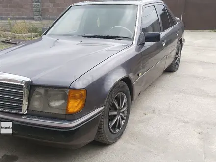 Mercedes-Benz E 260 1991 года за 1 300 000 тг. в Тараз – фото 2