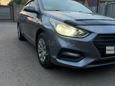 Hyundai Accent 2020 года за 6 700 000 тг. в Алматы – фото 2
