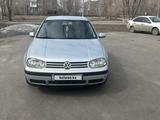 Volkswagen Golf 2002 годаfor2 500 000 тг. в Караганда