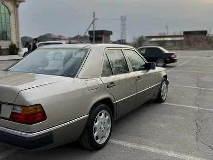 Mercedes-Benz E 260 1992 года за 2 200 000 тг. в Алматы – фото 3