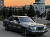 Mercedes-Benz E 220 1995 года за 1 800 000 тг. в Алматы