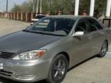 Toyota Camry 2003 года за 4 400 000 тг. в Айтеке би – фото 2