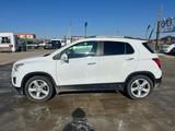 Chevrolet Tracker 2015 года за 5 250 000 тг. в Атырау – фото 4