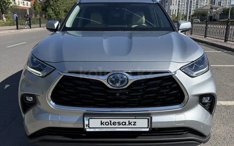 Toyota Highlander 2022 года за 25 000 000 тг. в Астана