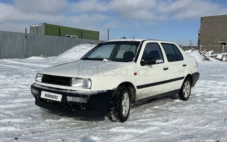 Volkswagen Vento 1993 года за 1 100 000 тг. в Караганда