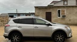 Toyota RAV4 2018 годаfor13 000 000 тг. в Актау – фото 4