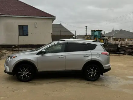 Toyota RAV4 2018 года за 13 000 000 тг. в Актау – фото 5