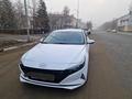 Hyundai Elantra 2022 года за 9 900 000 тг. в Уральск – фото 3