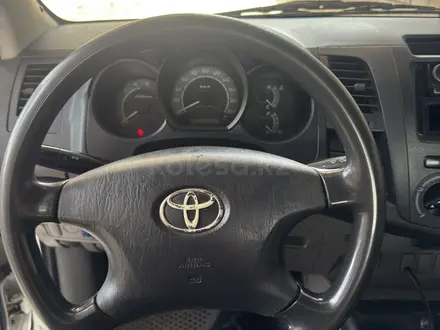 Toyota Hilux 2010 года за 5 500 000 тг. в Алматы – фото 4