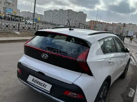 Hyundai Bayon 2023 года за 9 500 000 тг. в Астана – фото 2