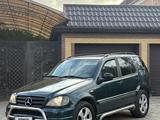Mercedes-Benz ML 320 2000 годаүшін3 100 000 тг. в Атырау