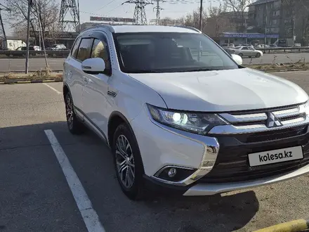 Mitsubishi Outlander 2015 года за 11 500 000 тг. в Алматы – фото 22