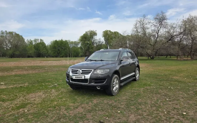 Volkswagen Touareg 2007 года за 5 300 000 тг. в Астана