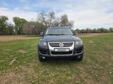 Volkswagen Touareg 2007 годаүшін5 300 000 тг. в Астана – фото 3