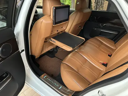 Jaguar XJ 2017 года за 24 500 000 тг. в Актобе – фото 11