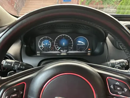 Jaguar XJ 2017 года за 24 500 000 тг. в Актобе – фото 12
