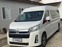 Toyota Hiace 2022 года за 27 000 000 тг. в Атырау