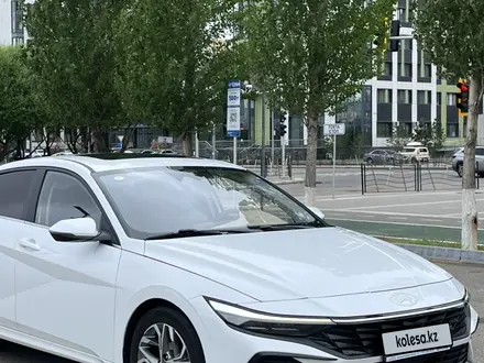 Hyundai Elantra 2024 года за 8 000 000 тг. в Астана