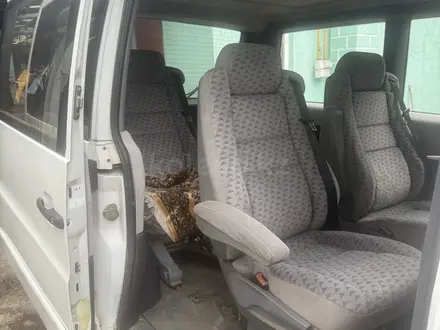Mercedes-Benz Vito 2001 года за 3 600 000 тг. в Алматы – фото 7