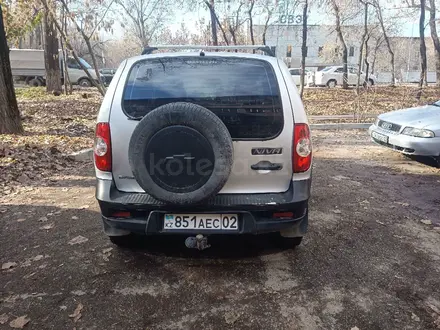 Chevrolet Niva 2015 года за 3 500 000 тг. в Алматы – фото 4