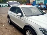 Volkswagen Tiguan 2017 года за 10 700 000 тг. в Алматы – фото 2