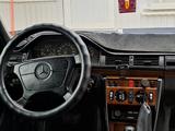 Mercedes-Benz E 220 1993 годаүшін2 200 000 тг. в Айтеке би – фото 3