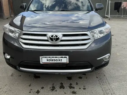 Toyota Highlander 2012 года за 8 550 000 тг. в Атырау