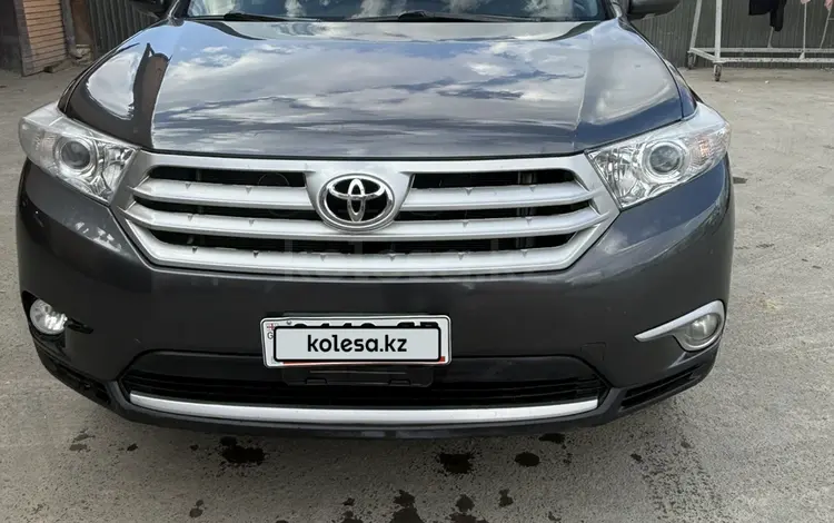 Toyota Highlander 2012 года за 8 550 000 тг. в Атырау