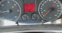 Volkswagen Touran 2007 годаfor3 700 000 тг. в Караганда – фото 2