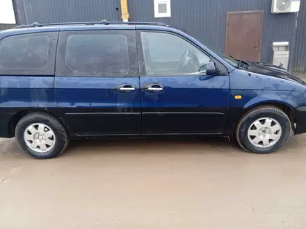 Kia Carnival 2001 года за 1 100 000 тг. в Кызылорда – фото 6