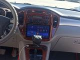 Toyota Highlander 2004 годаүшін7 500 000 тг. в Семей – фото 4