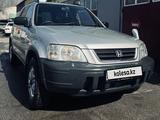 Honda CR-V 1997 годаүшін3 000 000 тг. в Алматы