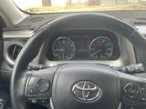 Toyota RAV4 2016 годаfor13 000 000 тг. в Атырау – фото 4