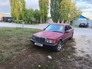 Mercedes-Benz 190
