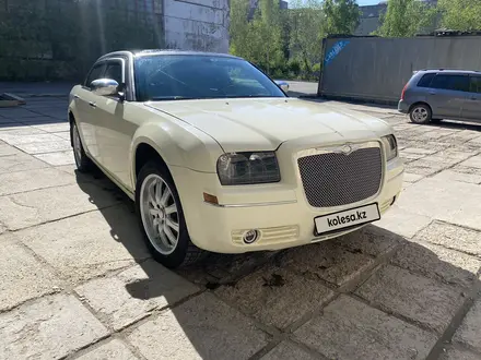 Chrysler 300C 2006 года за 5 200 000 тг. в Петропавловск – фото 7