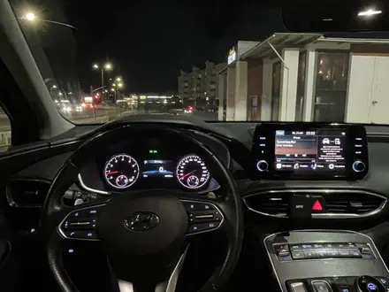 Hyundai Santa Fe 2023 года за 15 000 000 тг. в Актобе – фото 16