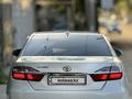Toyota Camry 2017 года за 14 600 000 тг. в Шымкент – фото 5