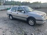 Volkswagen Vento 1993 года за 1 000 000 тг. в Караганда – фото 2