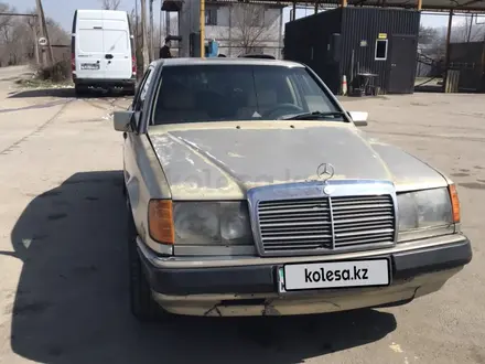 Mercedes-Benz E 230 1992 года за 880 000 тг. в Талгар