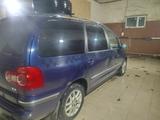 Volkswagen Sharan 2004 годаүшін3 300 000 тг. в Уральск – фото 5