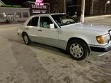 Mercedes-Benz E 200 1992 года за 1 750 000 тг. в Кызылорда – фото 4