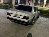 Mercedes-Benz E 200 1992 года за 1 700 000 тг. в Кызылорда – фото 5