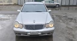 Mercedes-Benz C 180 2003 годаfor3 000 000 тг. в Талдыкорган