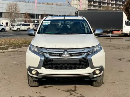 Mitsubishi Montero Sport 2019 года за 15 500 000 тг. в Алматы
