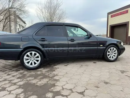 Mercedes-Benz C 200 1996 года за 3 850 000 тг. в Караганда – фото 12