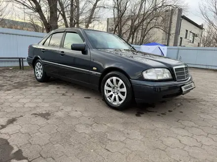 Mercedes-Benz C 200 1996 года за 3 850 000 тг. в Караганда – фото 15