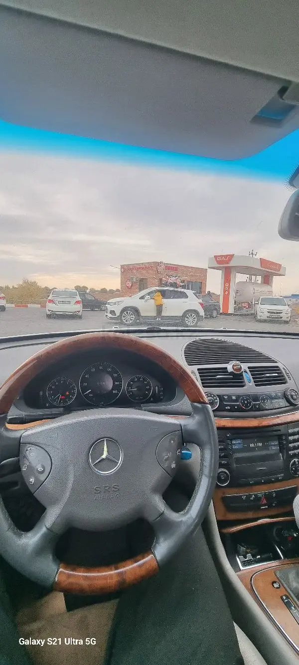 Mercedes-Benz E-Class, 2005